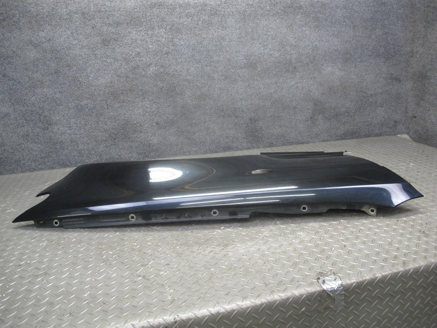 04-06 BMW E46 325Ci 330Ci Coupe Convertible Front Right Fender Shell Panel OEM