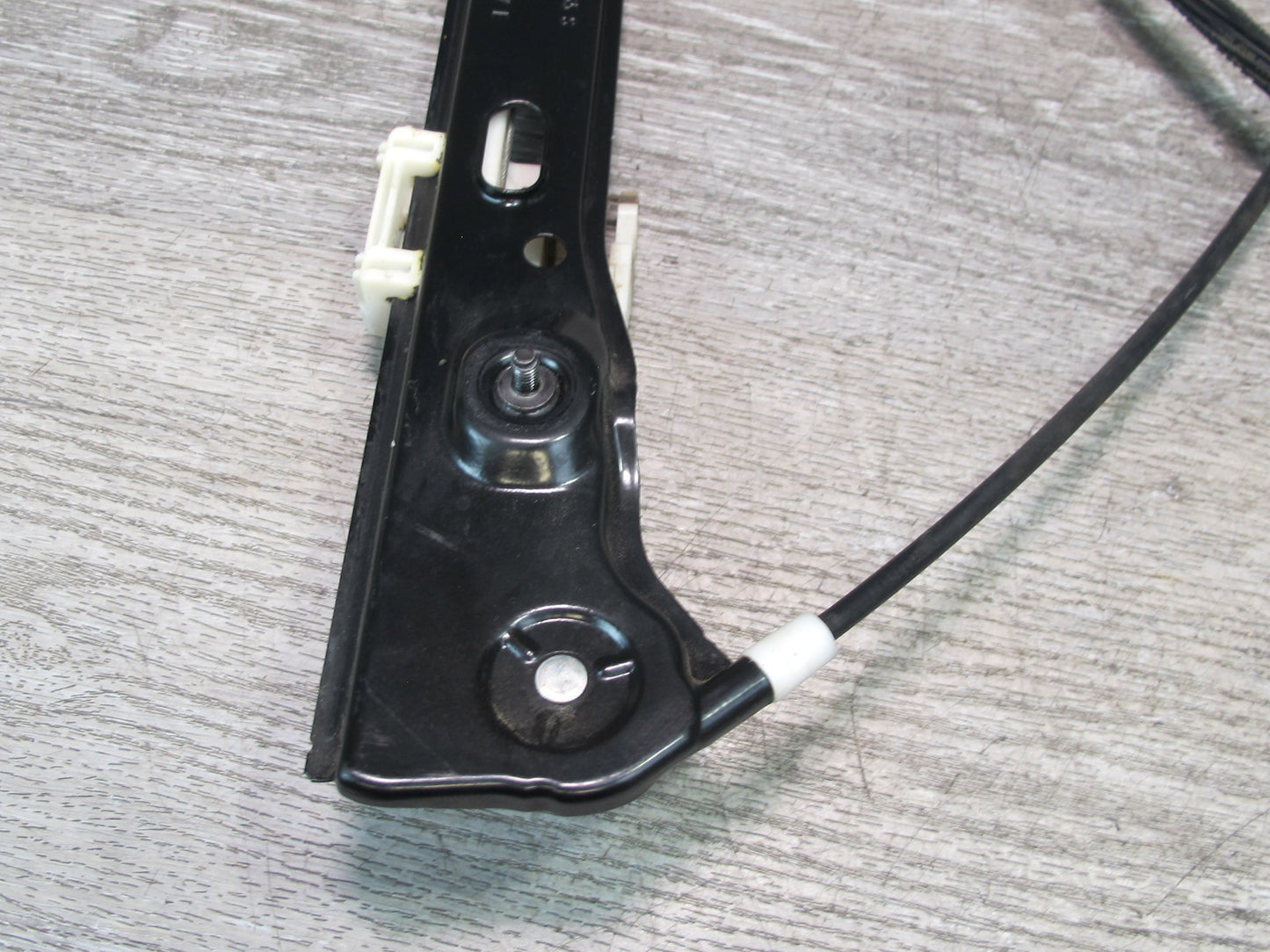2008-2013 BMW E90 M3 328i 335i Front Left Door Window Regulator w Motor