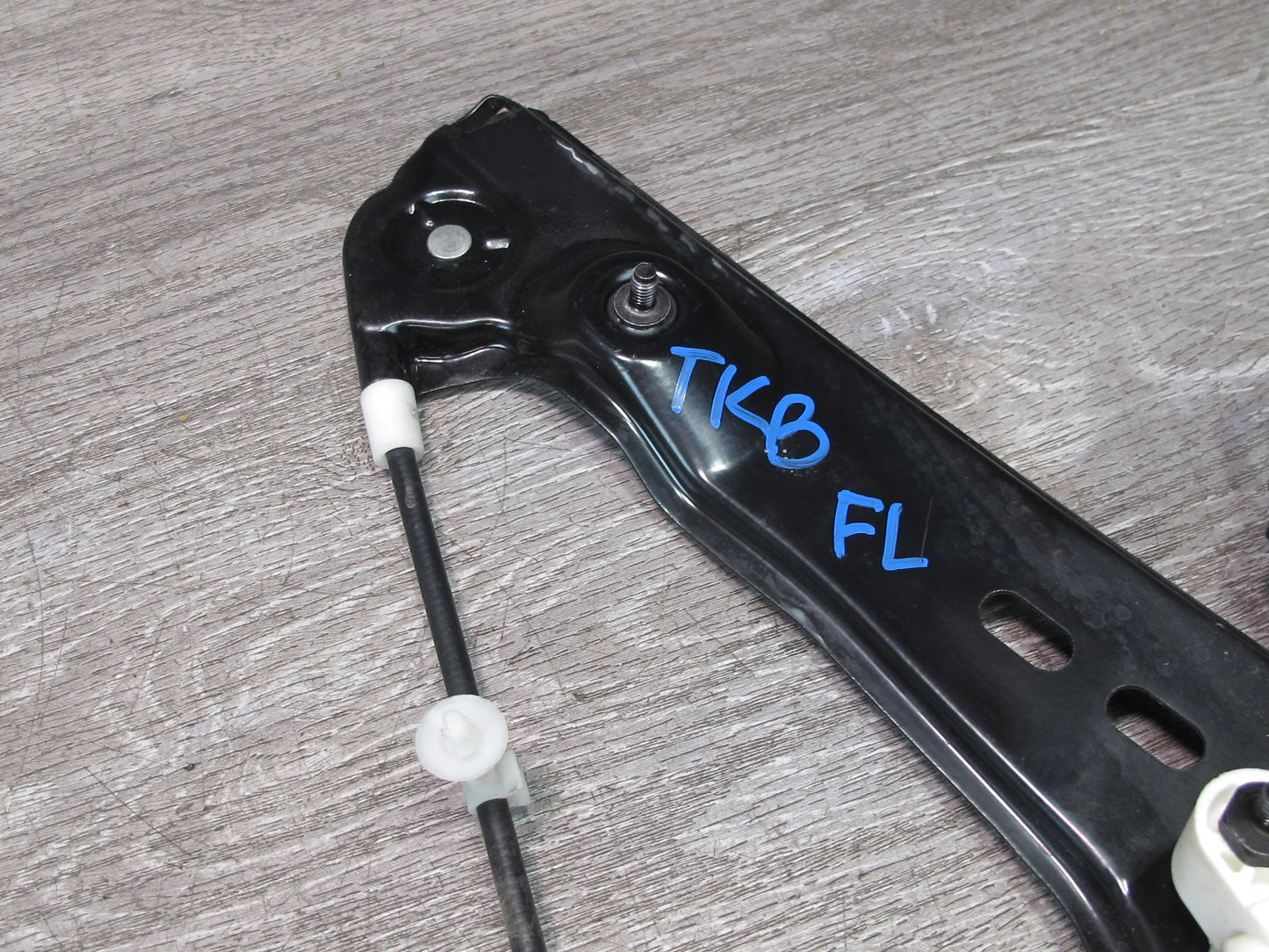 2008-2013 BMW E90 M3 328i 335i Front Left Door Window Regulator w Motor