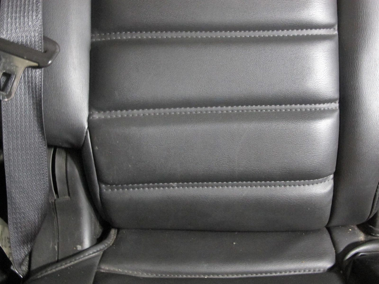 03-07 Hummer H2 Rear 3RD ROW Right Passenger Side Leather Seat Set of 2 Black