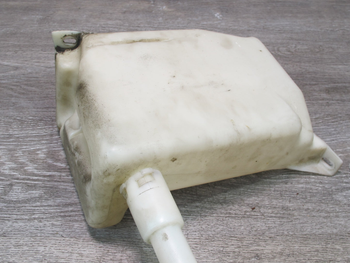 00-03 VW Eurovan T4 Windshield Washer Fluid Reservoir Bottle Tank 701955453B OEM