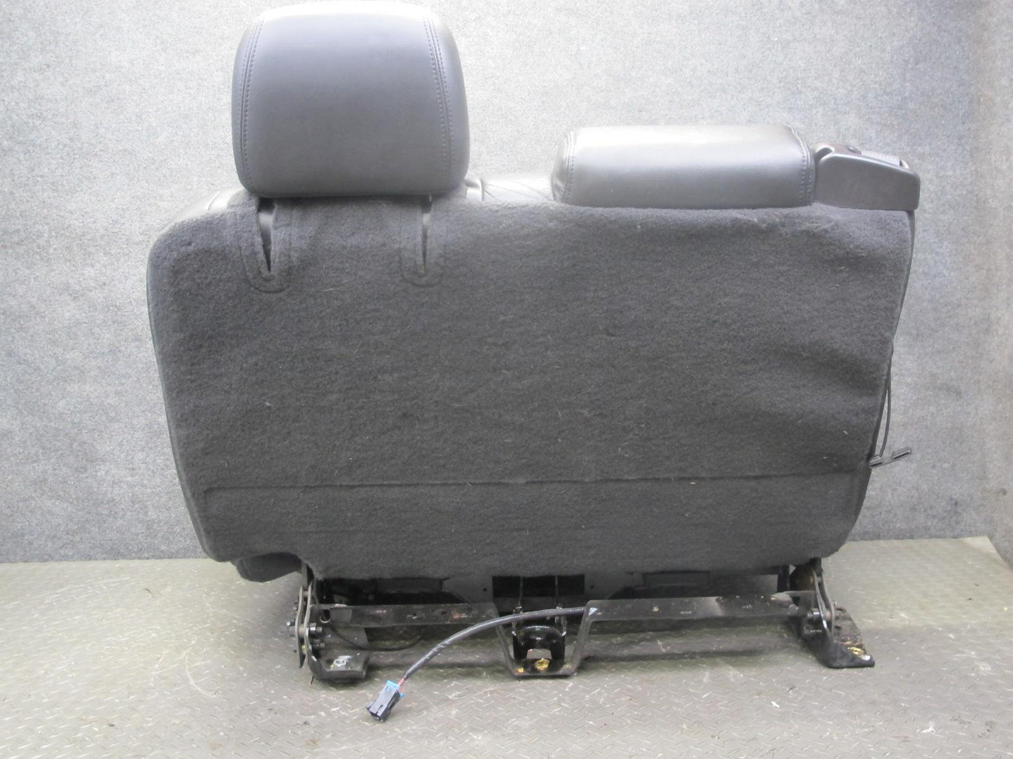 2005-2007 Hummer H2 Rear 2ND ROW Left & Right Side Leather Seat Set of 2 Black