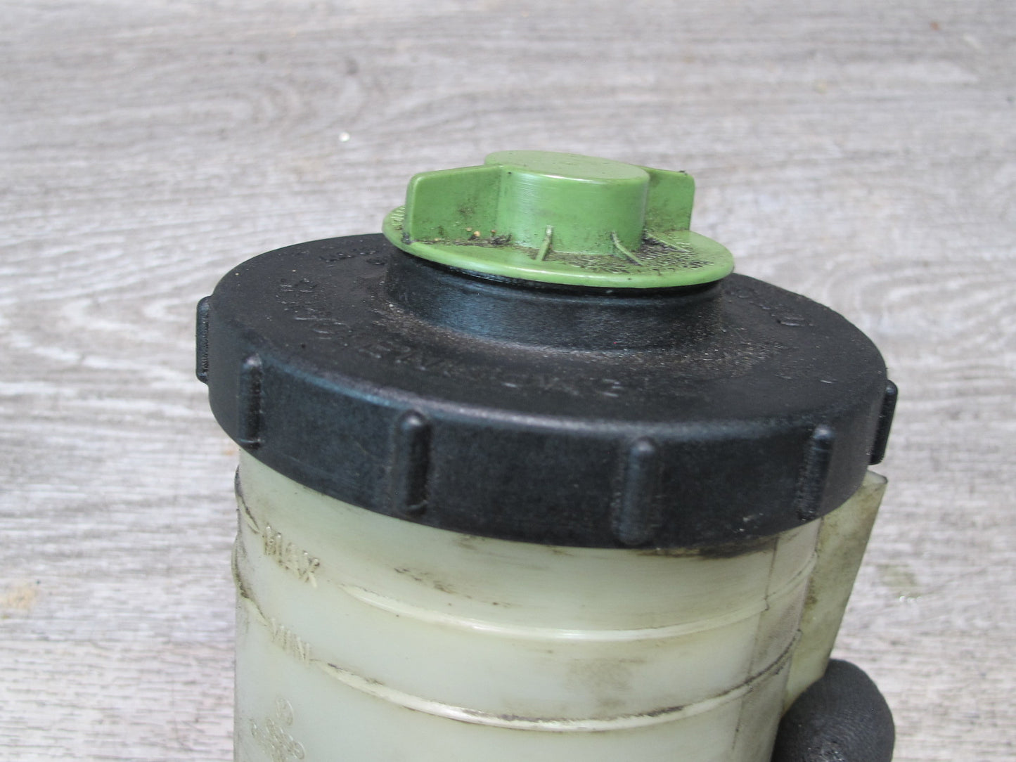 99-03 VW Eurovan T4 Power Steering Fluid Reservoir Bottle Tank 701422373A OEM