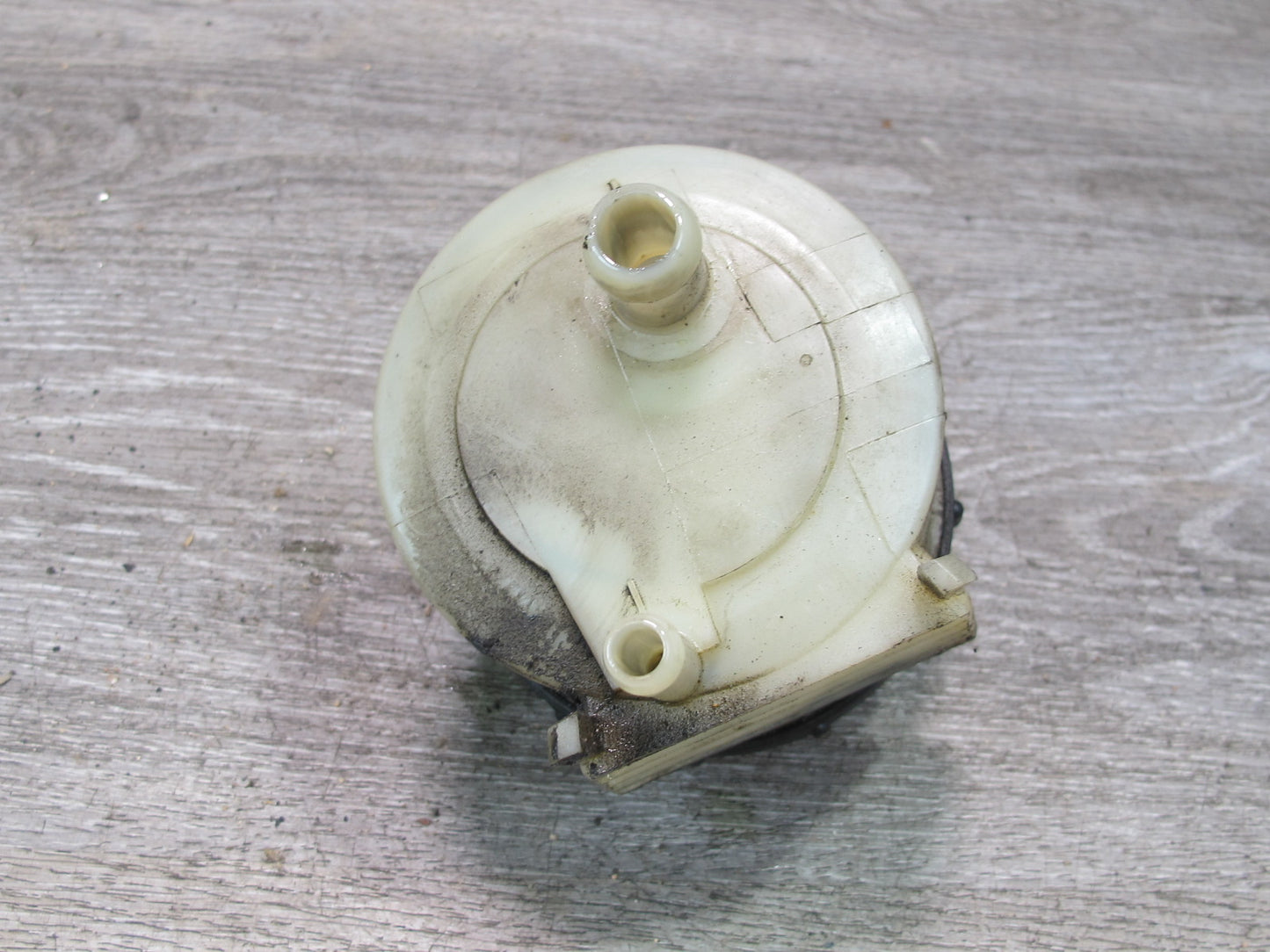 99-03 VW Eurovan T4 Power Steering Fluid Reservoir Bottle Tank 701422373A OEM