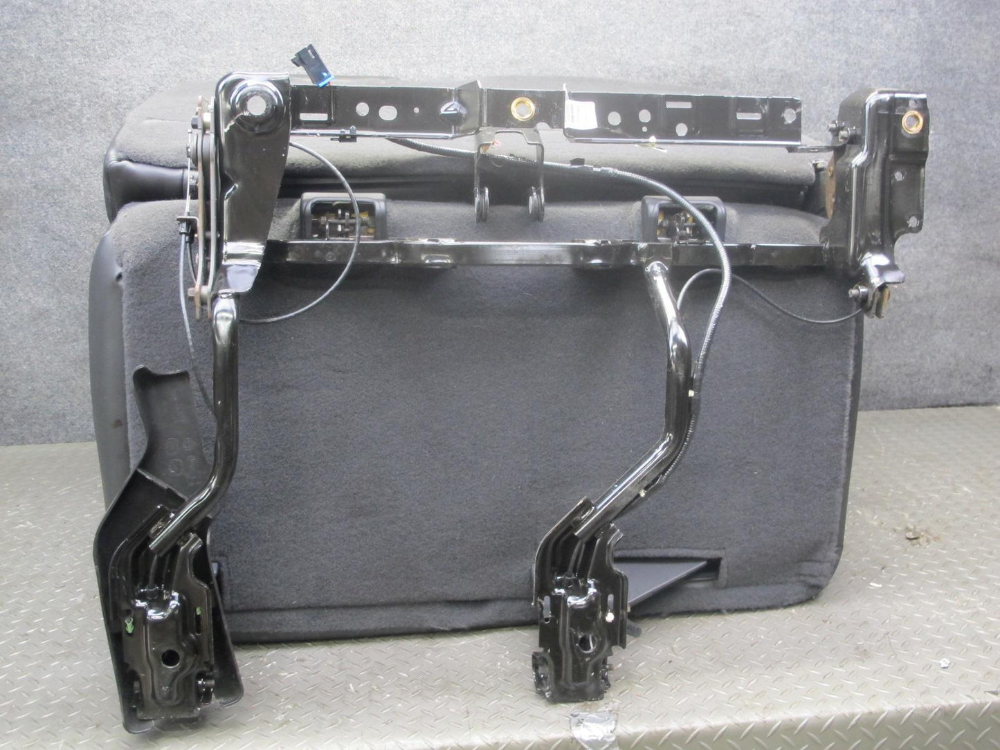 2005-2007 Hummer H2 Rear 2ND ROW Left & Right Side Leather Seat Set of 2 Black