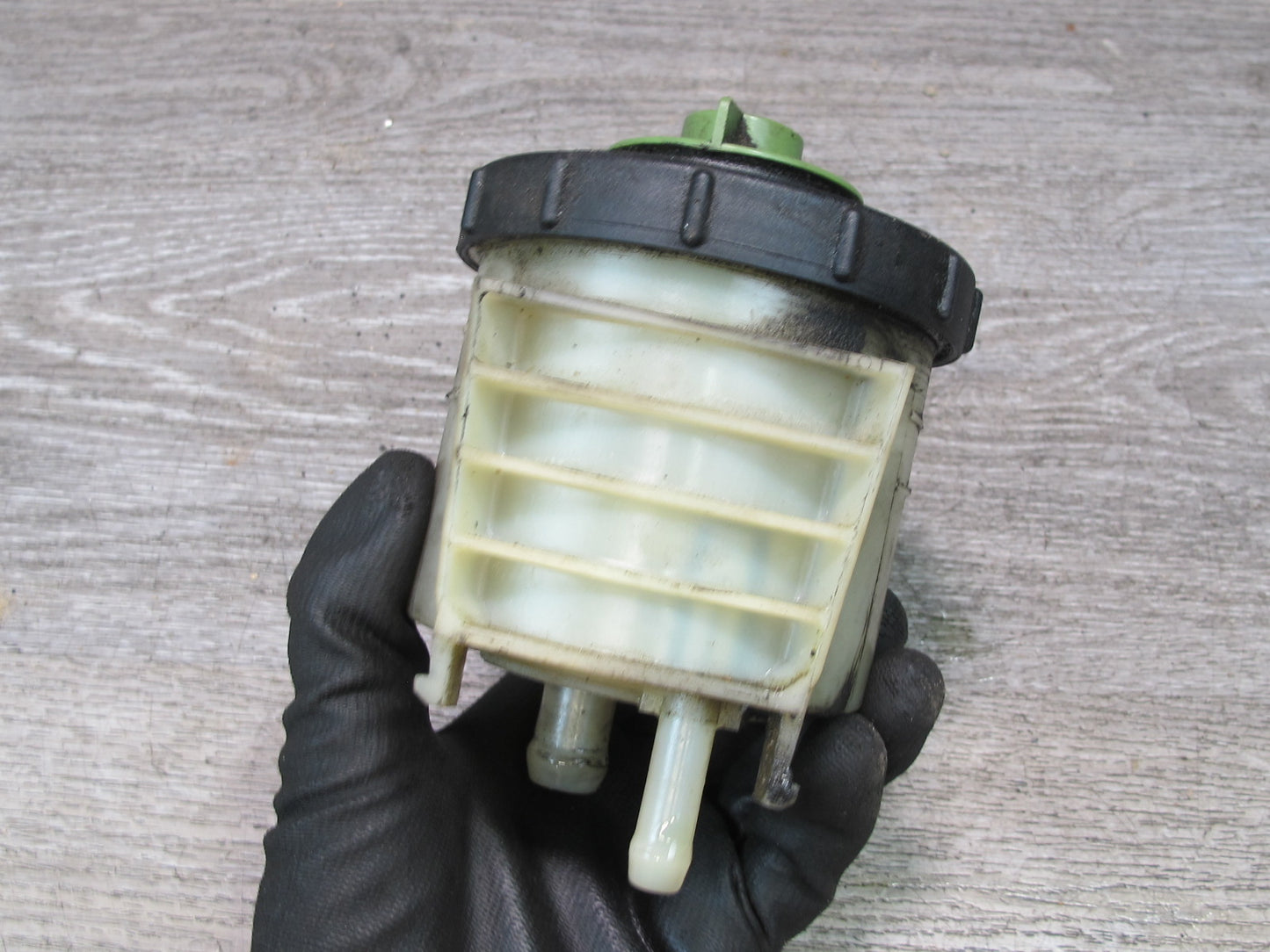 99-03 VW Eurovan T4 Power Steering Fluid Reservoir Bottle Tank 701422373A OEM