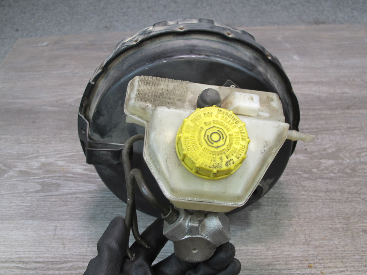 99-03 VW Eurovan T4 Brake Master Cylinder Booster Fluid Reservoir 7D0612101G OEM