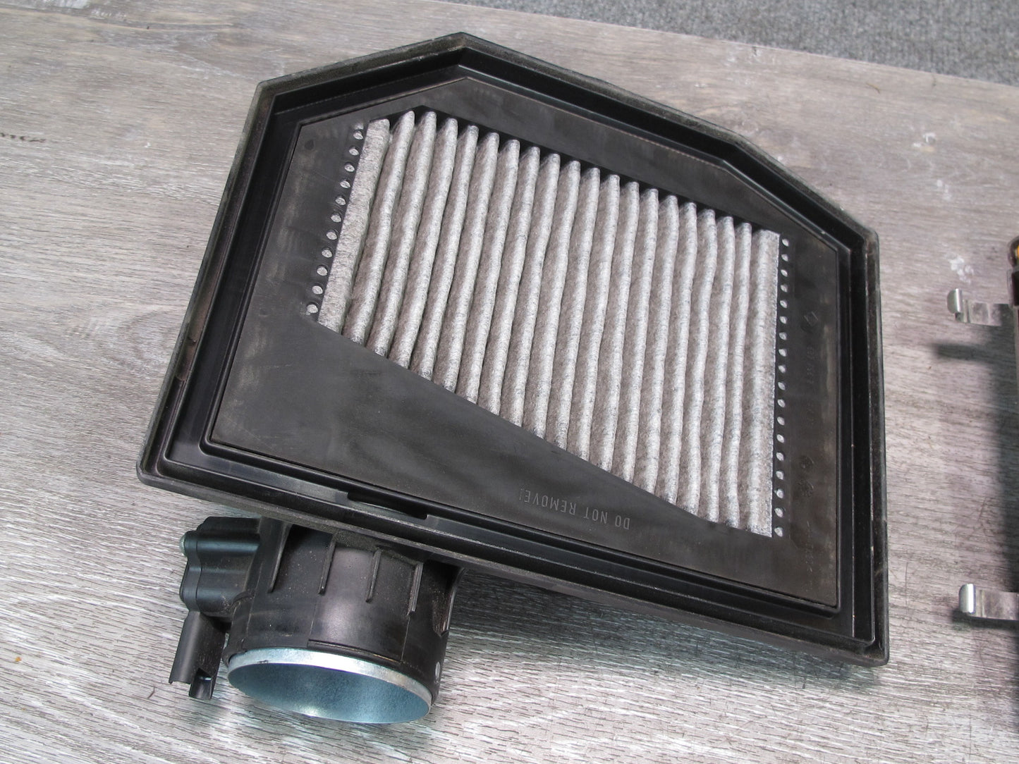 06-08 BMW E86 E85 Z4 3.0L N52 Air Intake Cleaner Filter Box w Mass Sensor OEM
