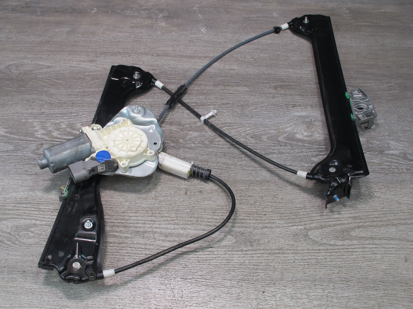 03-08 BMW E85 Z4 Right Passenger Door Window Regulator w Motor 7198910 OEM