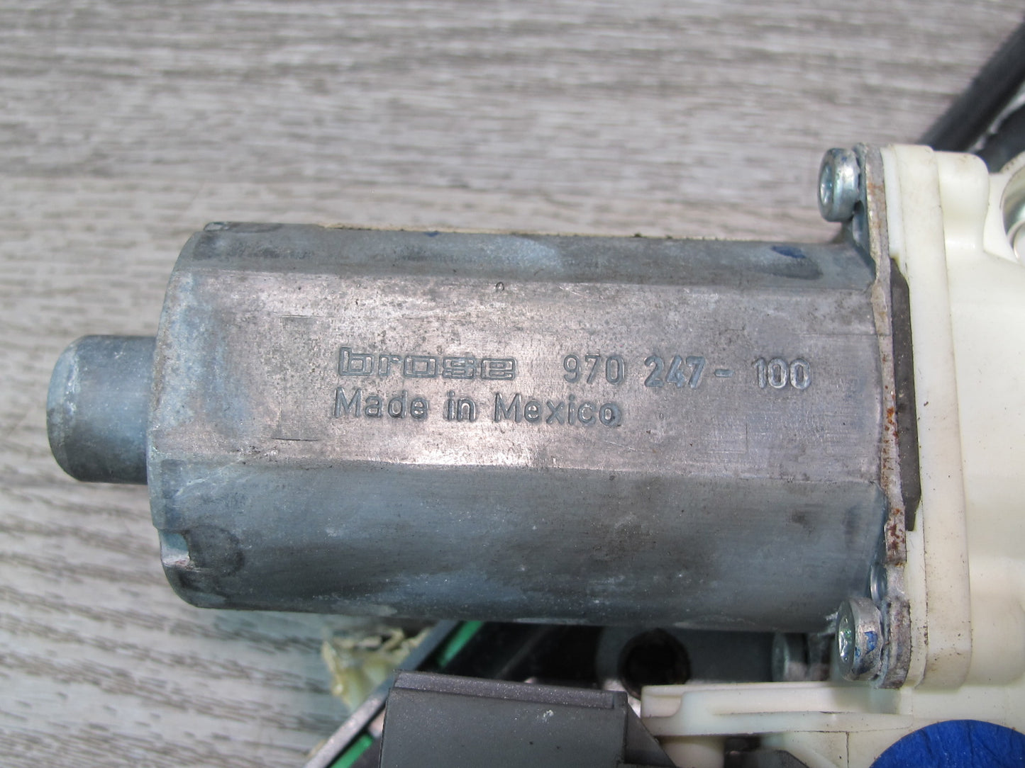 03-08 BMW E85 Z4 Right Passenger Door Window Regulator w Motor 7198910 OEM