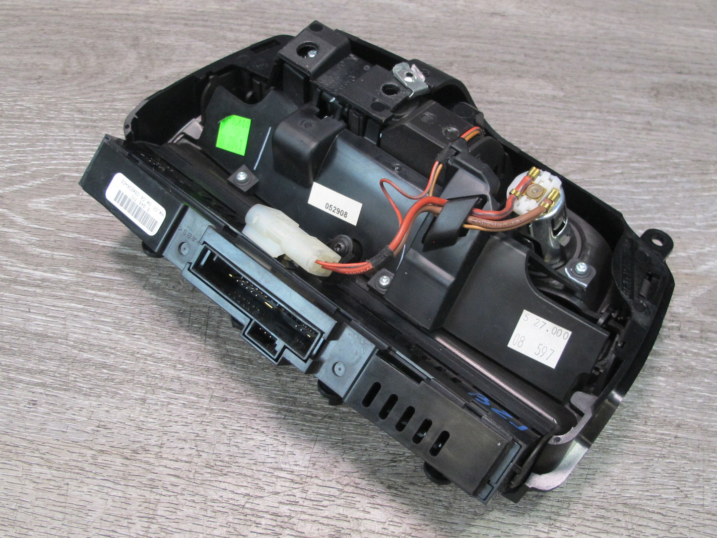 04-08 BMW E85 Z4 Center Console Ashtray w TOP Heated Seats Switch Panel OEM