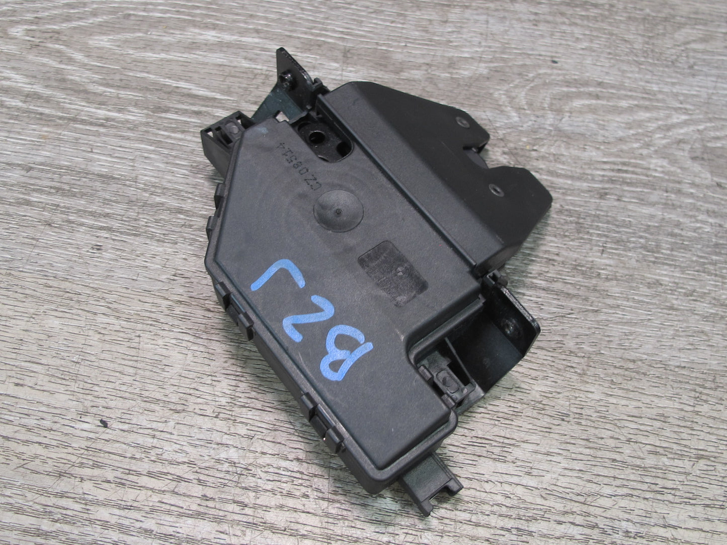 03-08 BMW E85 Z4 Roadster Trunk Lid Lock Latch Actuator OEM