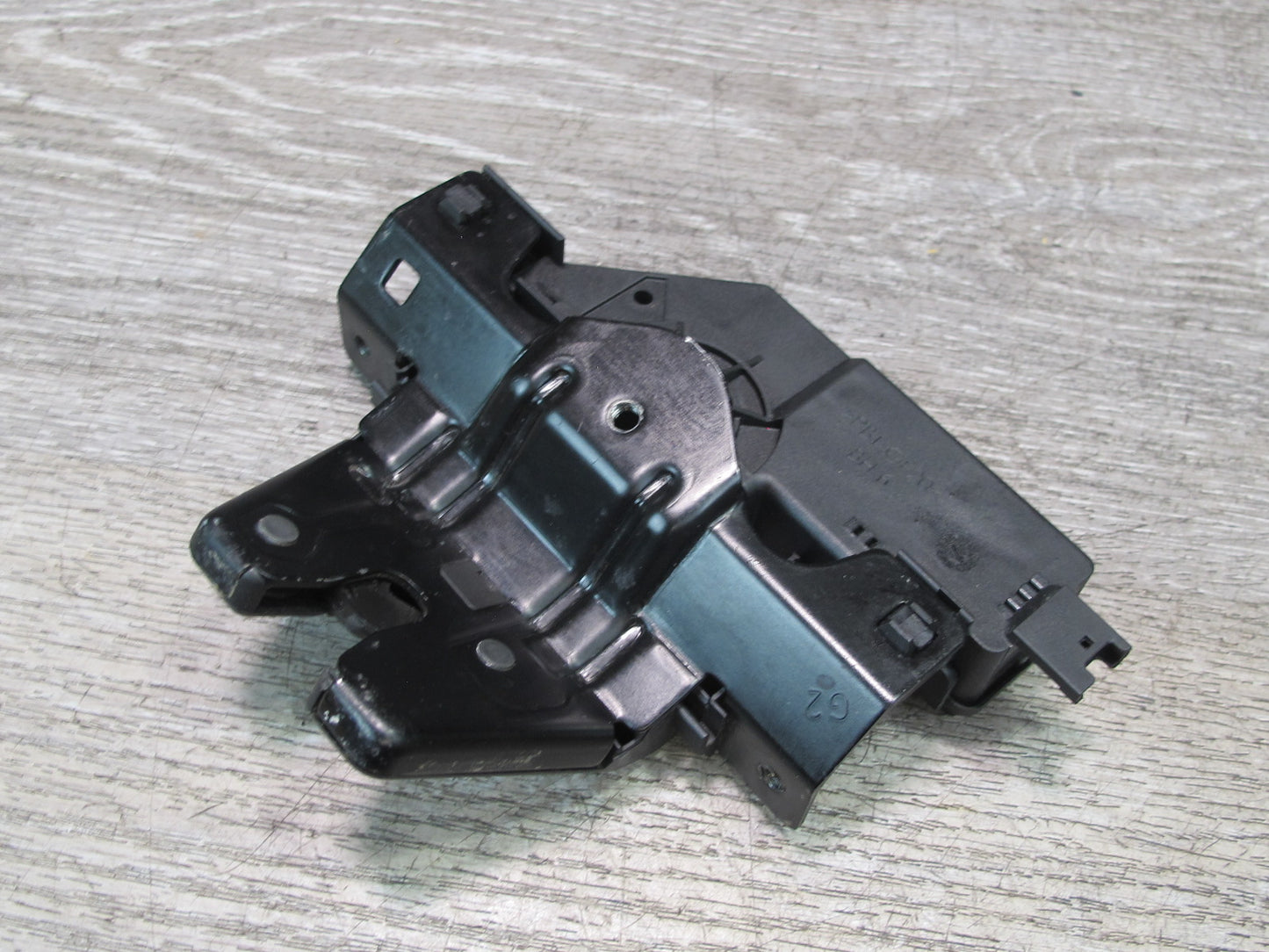 03-08 BMW E85 Z4 Roadster Trunk Lid Lock Latch Actuator OEM