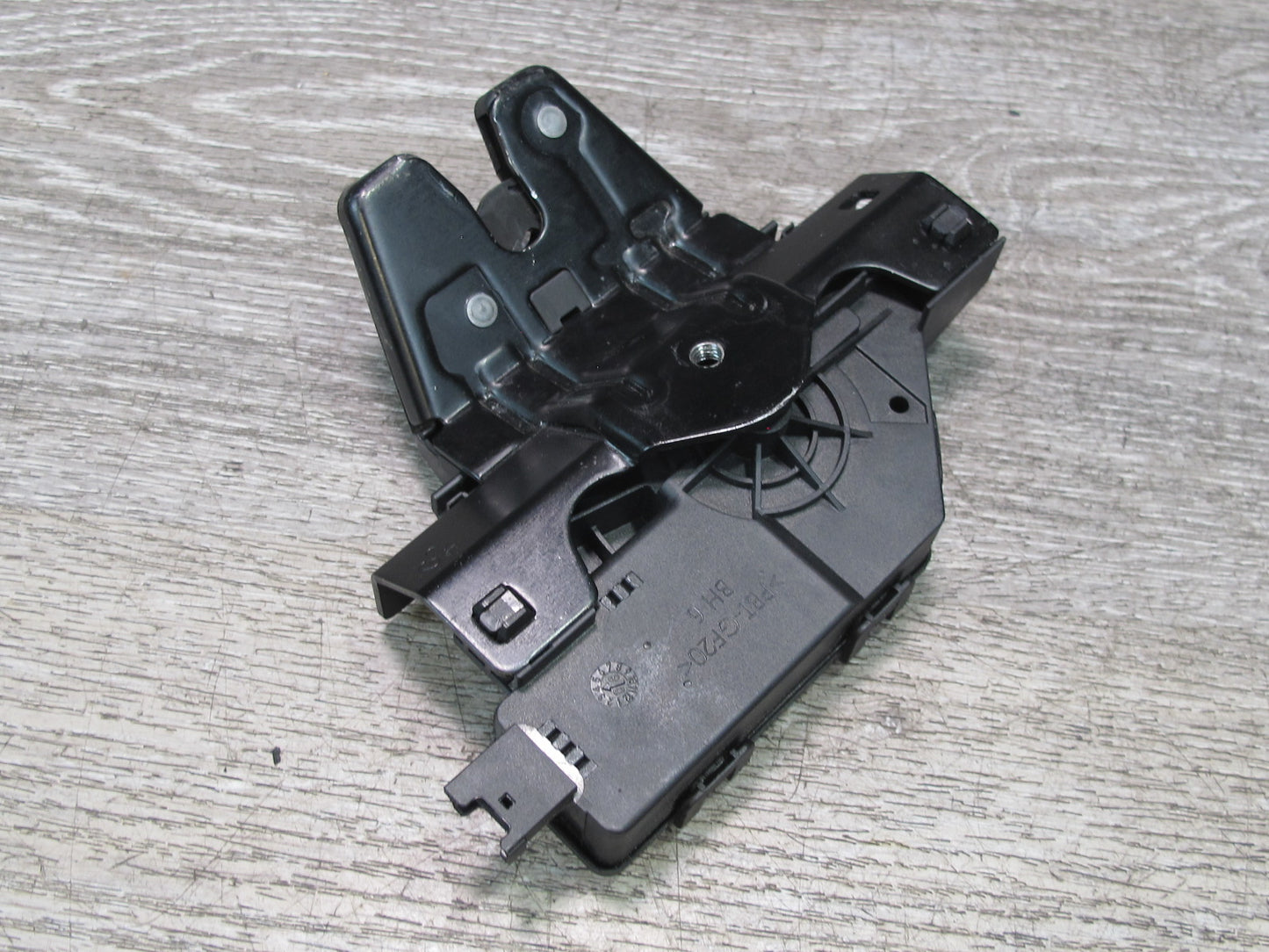 03-08 BMW E85 Z4 Roadster Trunk Lid Lock Latch Actuator OEM