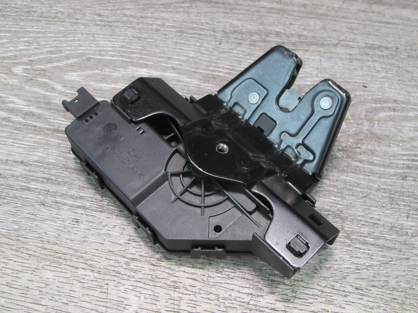03-08 BMW E85 Z4 Roadster Trunk Lid Lock Latch Actuator OEM