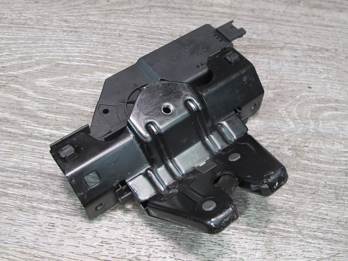 03-08 BMW E85 Z4 Roadster Trunk Lid Lock Latch Actuator OEM