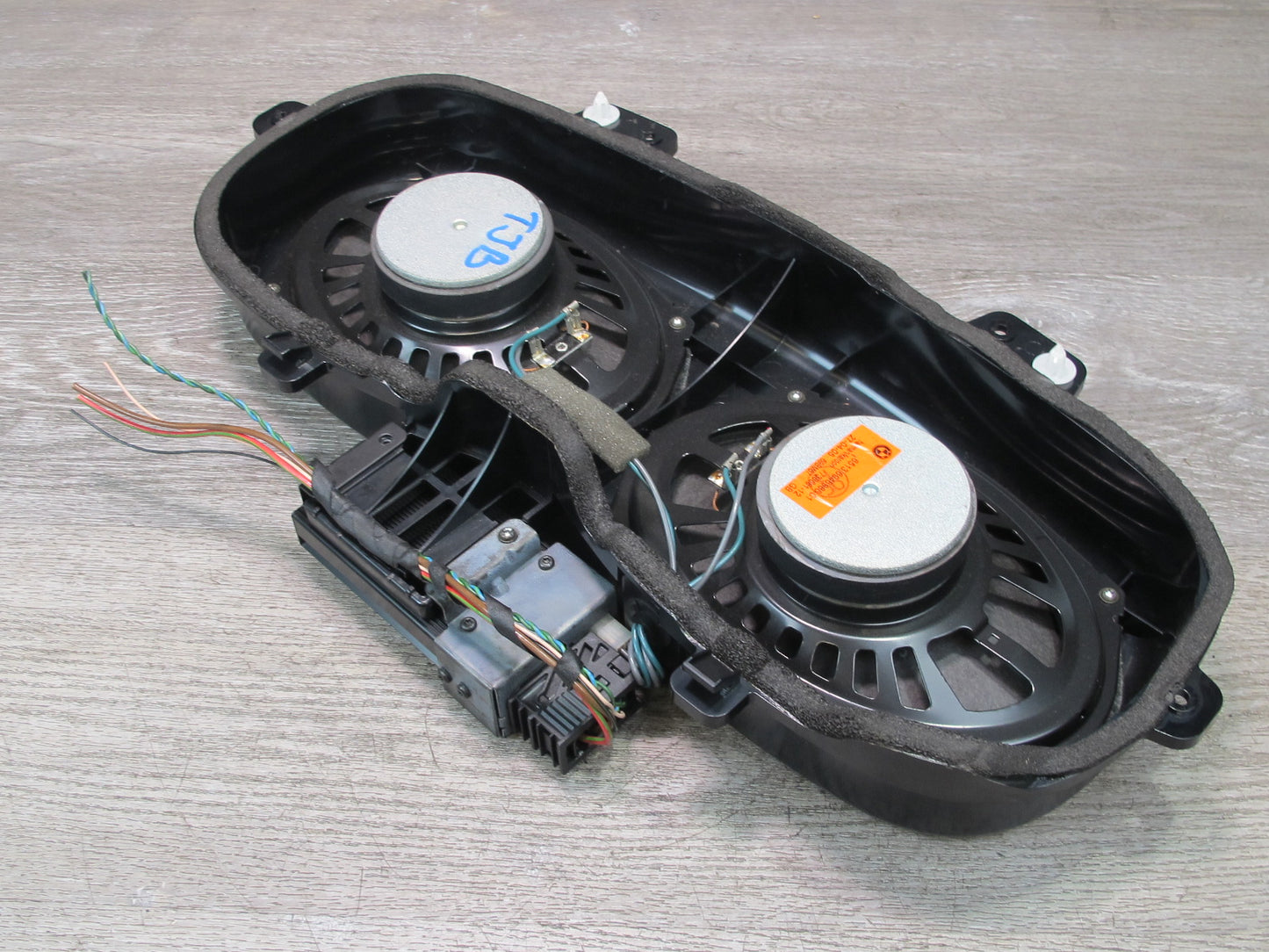 01-06 BMW E46 325Ci 330Ci Coupe Rear TOP Hi-fi Subwoofer w AMP Amplifier OEM