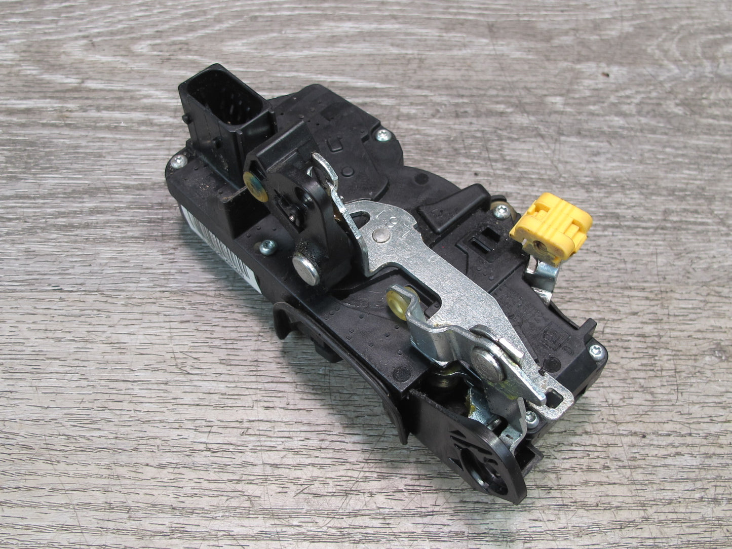 2003-2007 Hummer H2 Front Left Driver Side Door Lock Latch Actuator 15254040