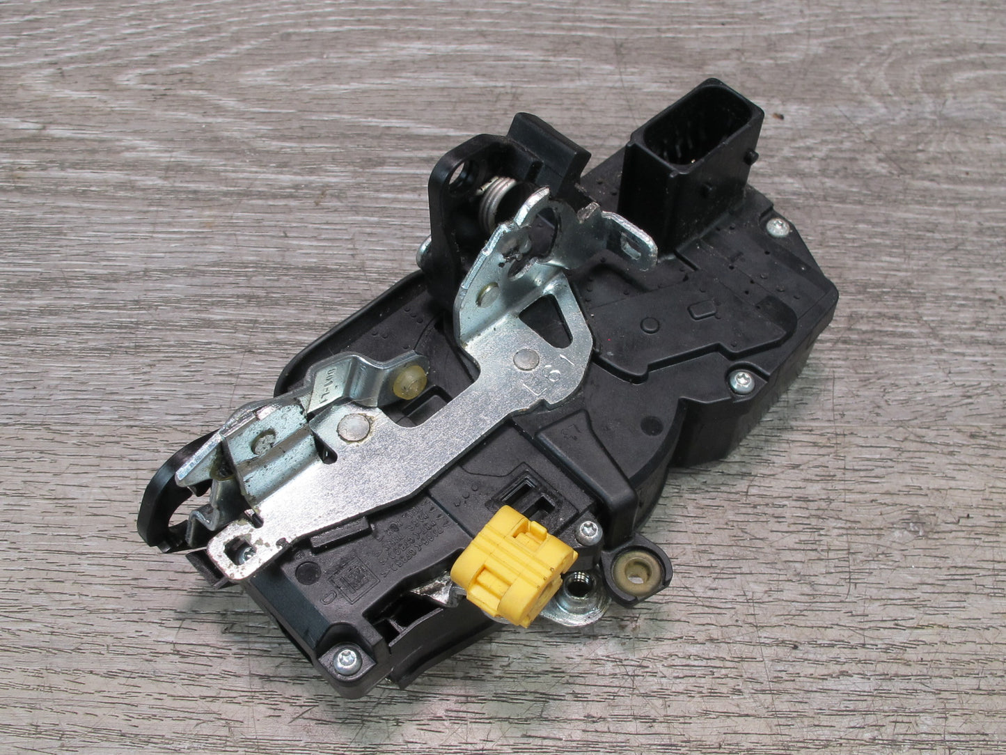2003-2007 Hummer H2 Front Left Driver Side Door Lock Latch Actuator 15254040