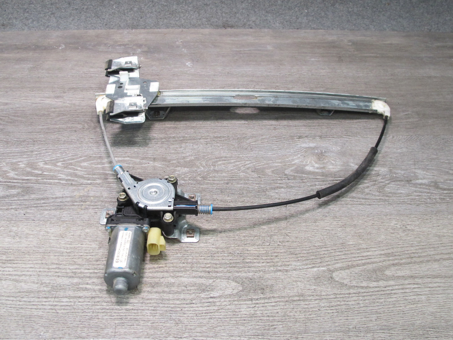 2003-2009 Hummer H2 Rear Left Door Window Regulator w Motor