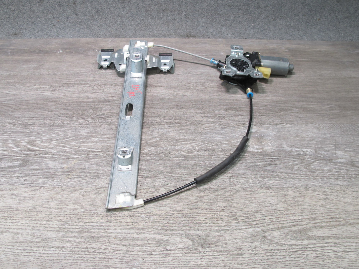 2003-2009 Hummer H2 Rear Left Door Window Regulator w Motor
