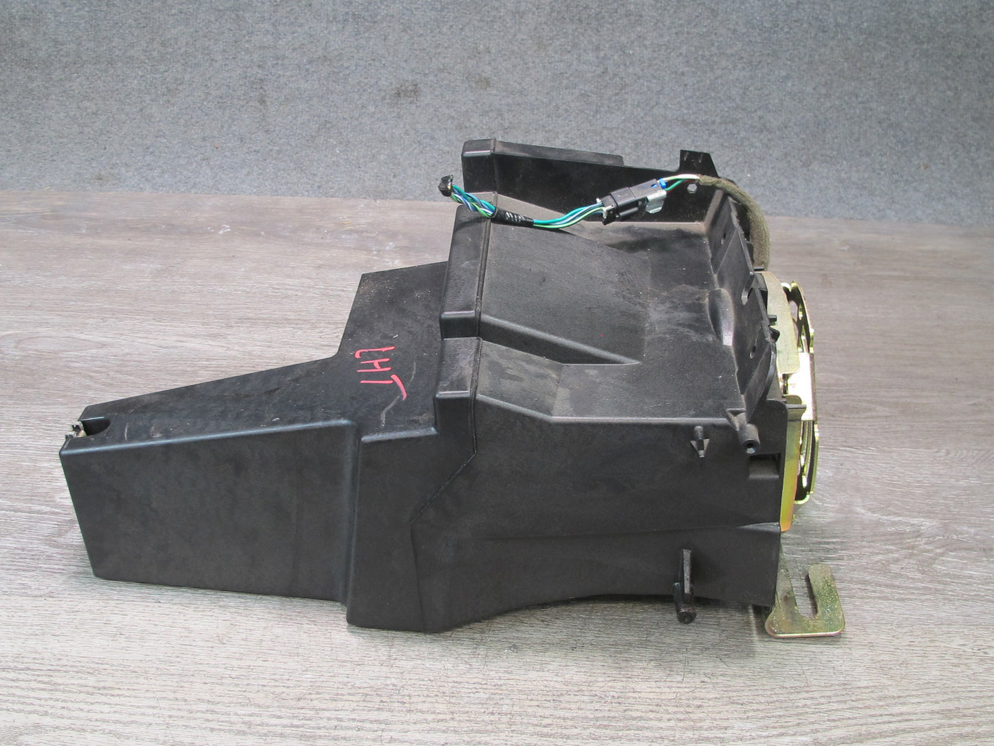 2003-2007 Hummer H2 Bose Audio Subwoofer Speaker Box 15177436