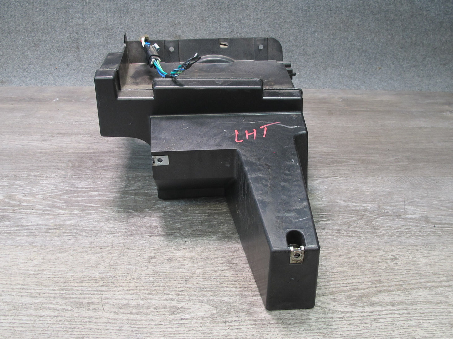 2003-2007 Hummer H2 Bose Audio Subwoofer Speaker Box 15177436