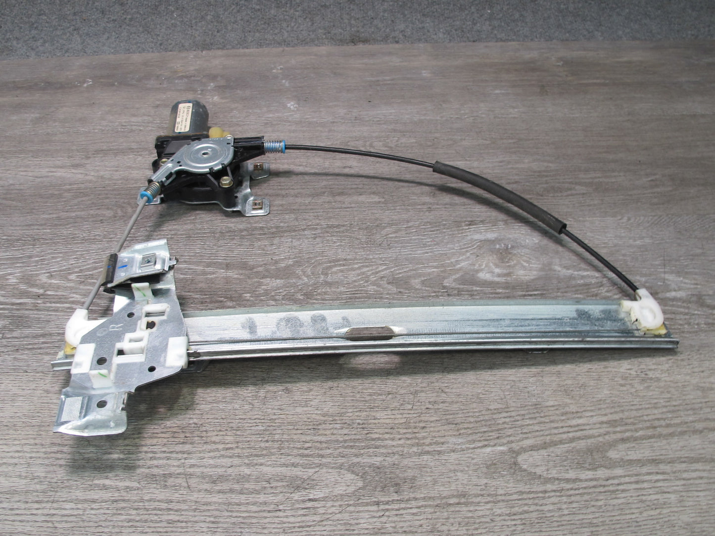 2003-2009 Hummer H2 Rear Right Door Window Regulator w Motor