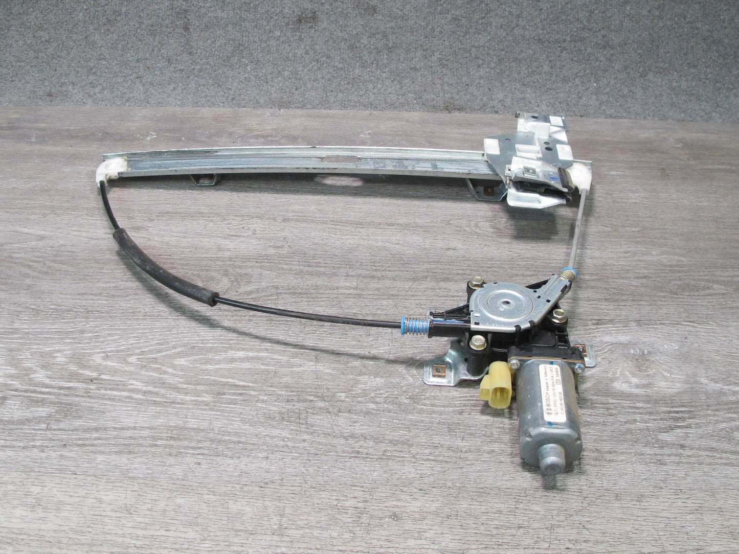 2003-2009 Hummer H2 Rear Right Door Window Regulator w Motor