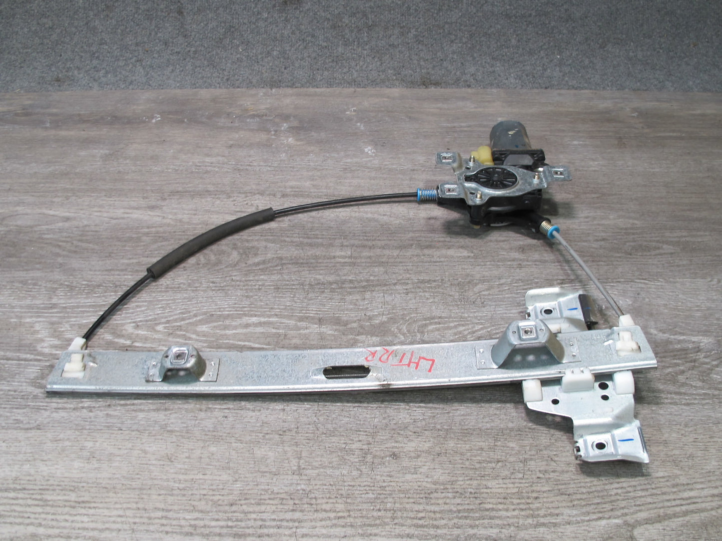 2003-2009 Hummer H2 Rear Right Door Window Regulator w Motor