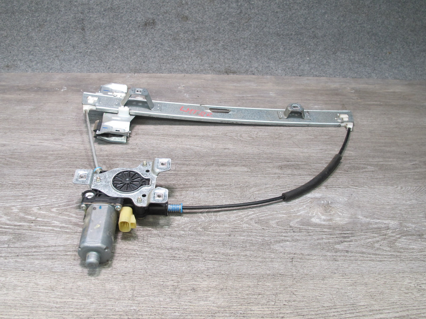 2003-2009 Hummer H2 Rear Right Door Window Regulator w Motor