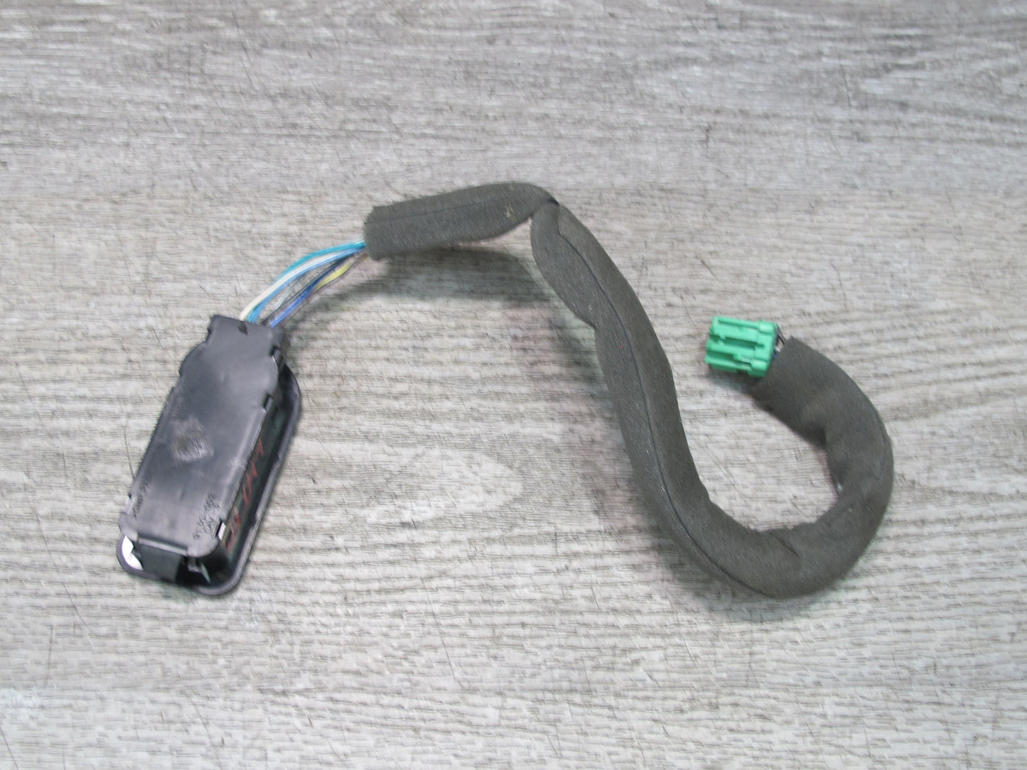 2003-2004 Hummer H2 Front Right Heat ED Seat Heater Switch 15117124