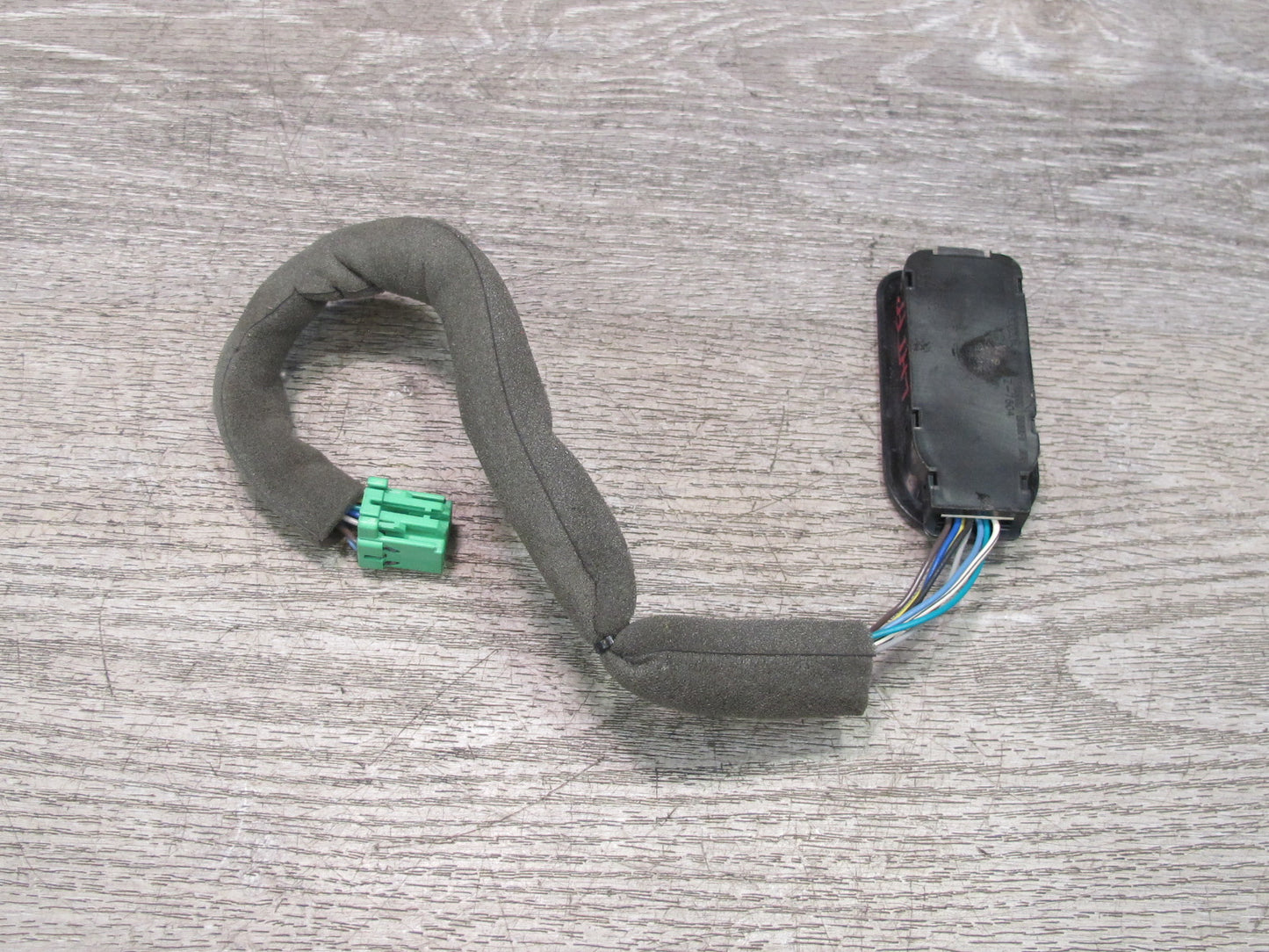 2003-2004 Hummer H2 Front Right Heat ED Seat Heater Switch 15117124
