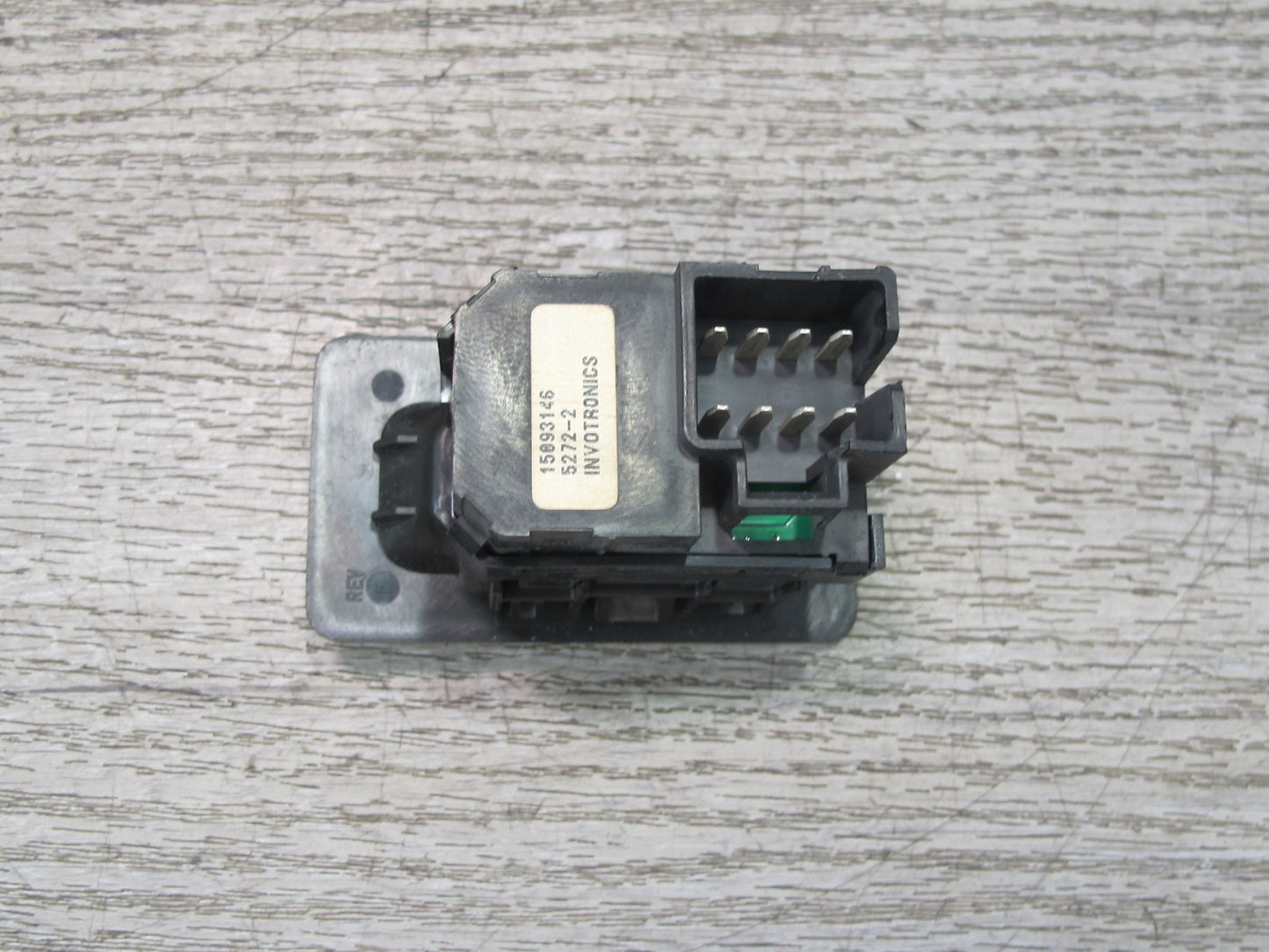 2003-2007 Hummer H2 Rear Right Door Window Switch 15093146