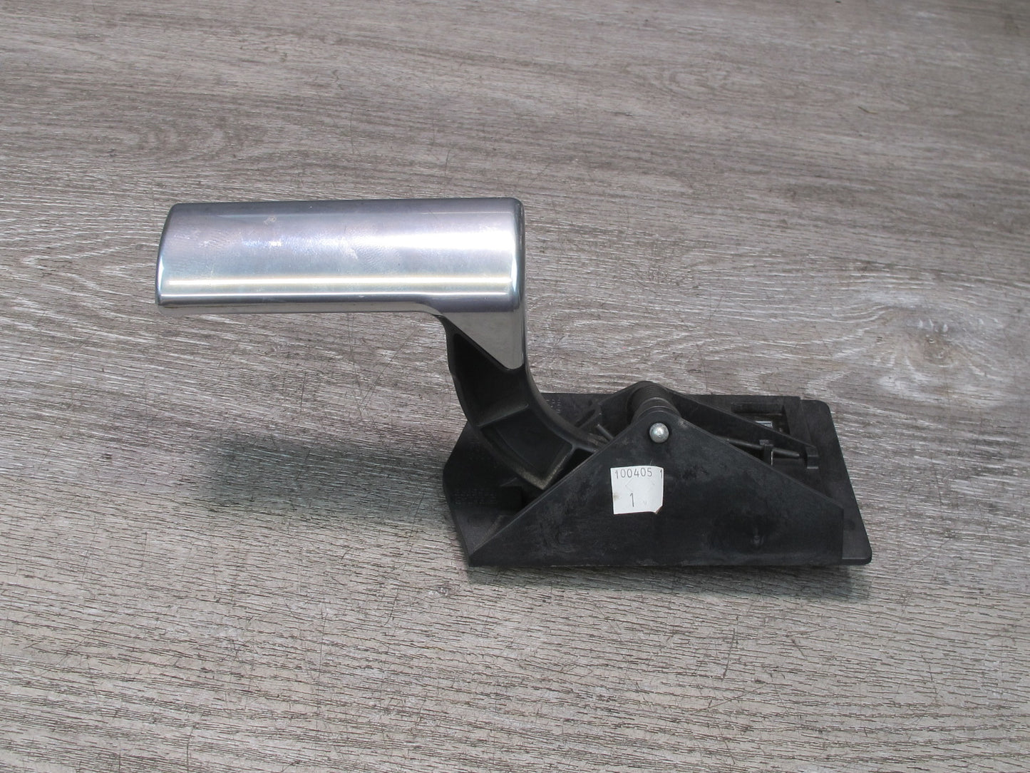 2003-2007 Hummer H2 Front or Rear Right Door Interior Chrome Handle