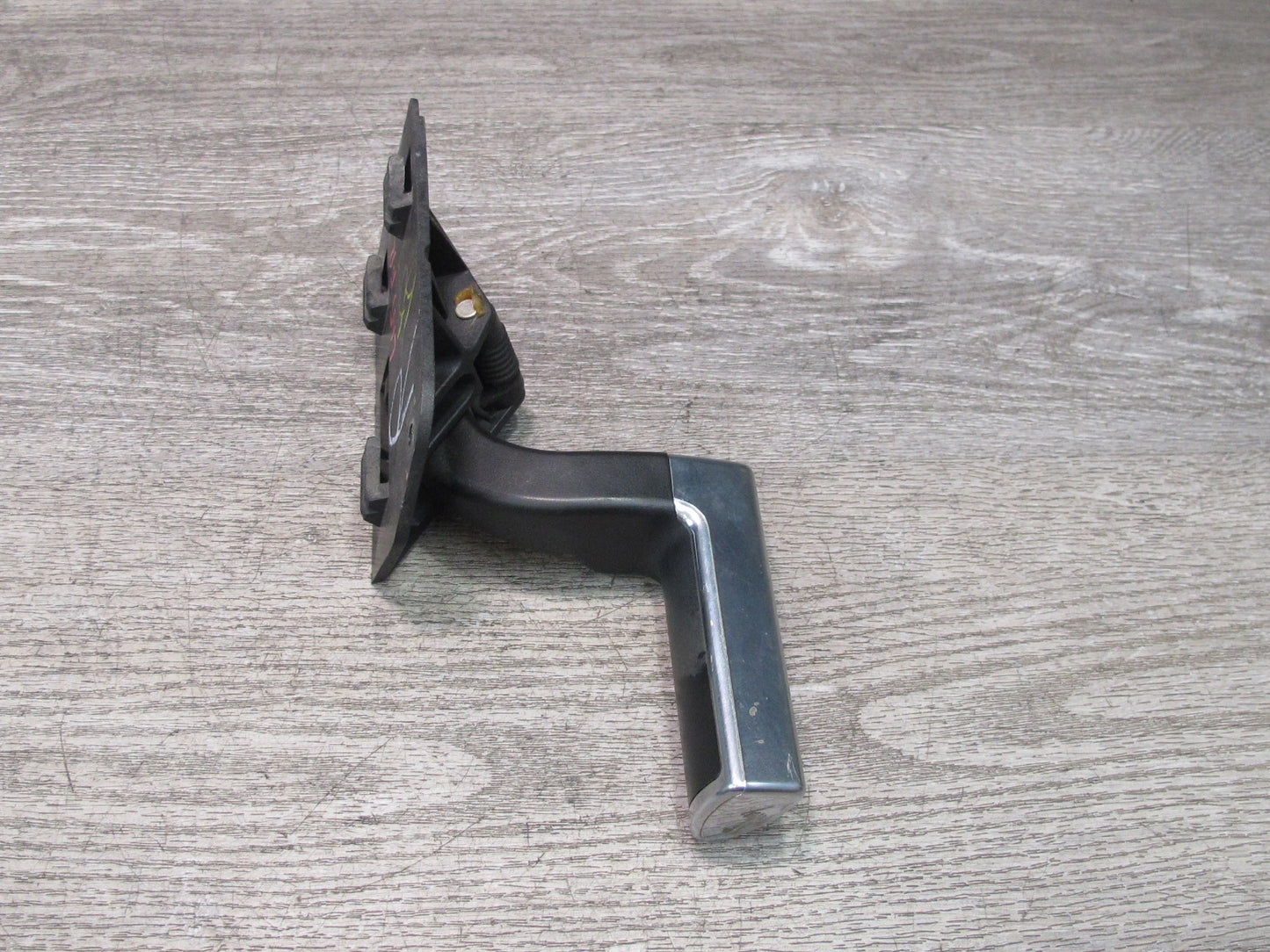 2003-2007 Hummer H2 Front or Rear Right Door Interior Chrome Handle