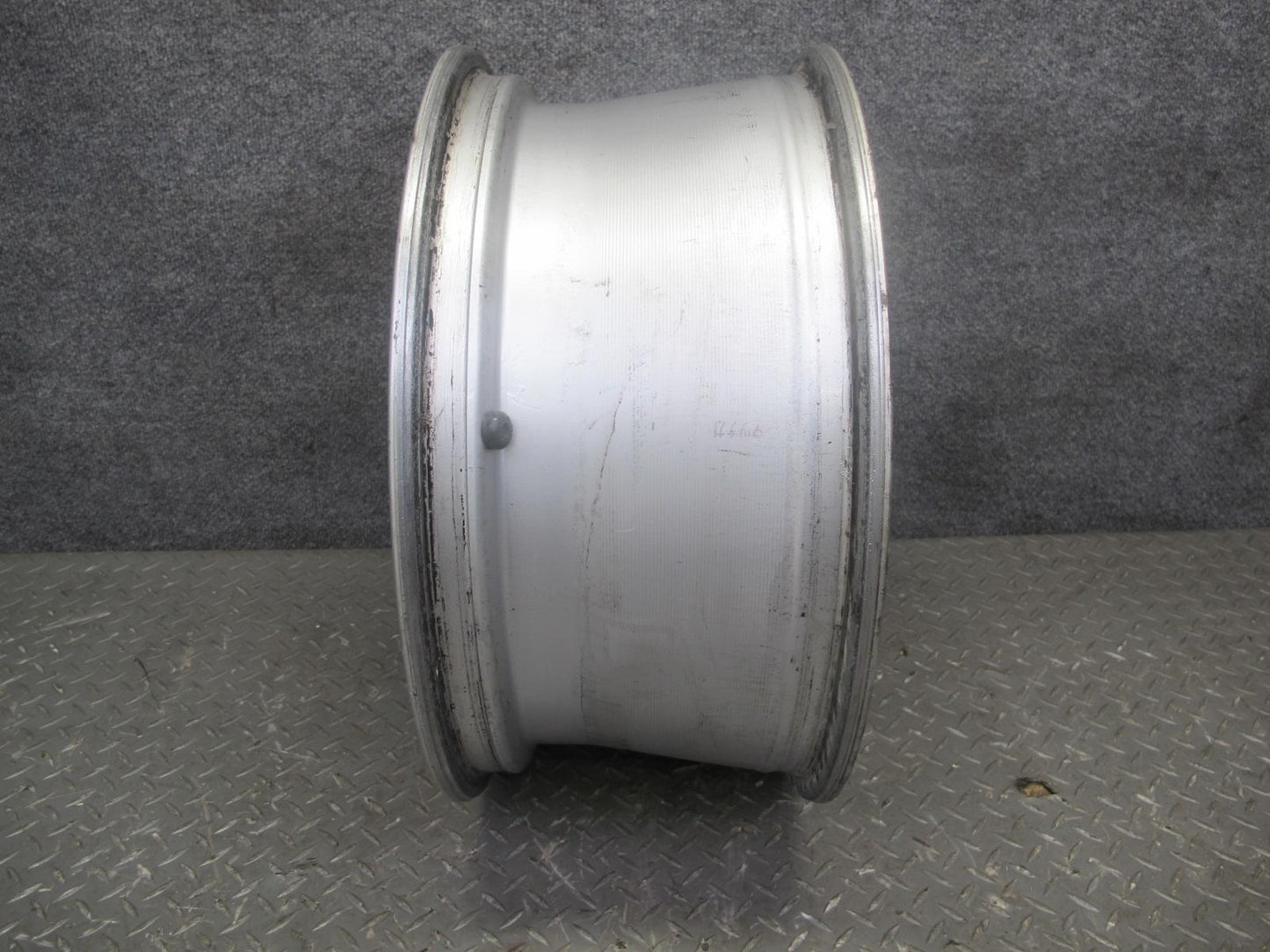 2003-2005 Lexus UZJ100L LX470 Factory 18" R18 Alloy Wheel Rim 18x8J ET60