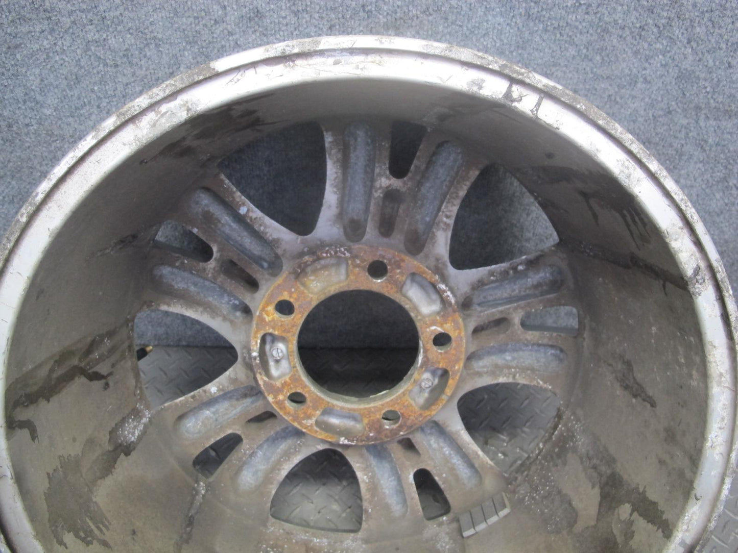 2003-2005 Lexus UZJ100L LX470 Factory 18" R18 Alloy Wheel Rim 18x8J ET60