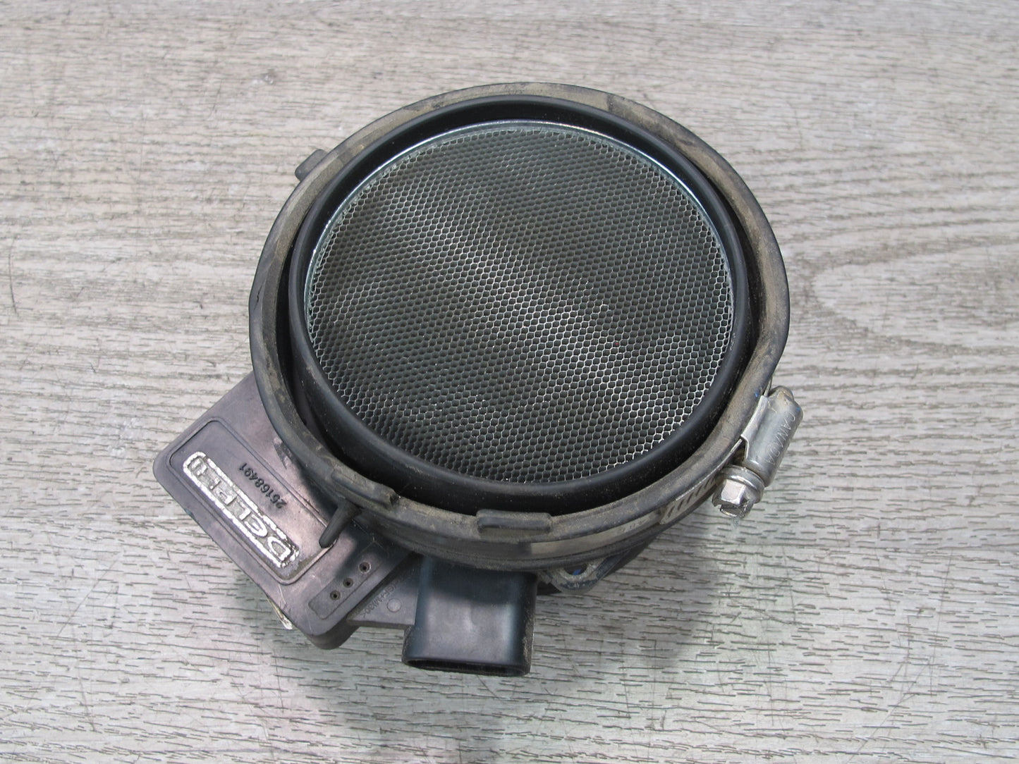 2003-2007 Hummer H2 Air Intake Mass Air Flow Meter MAF Sensor 25168491