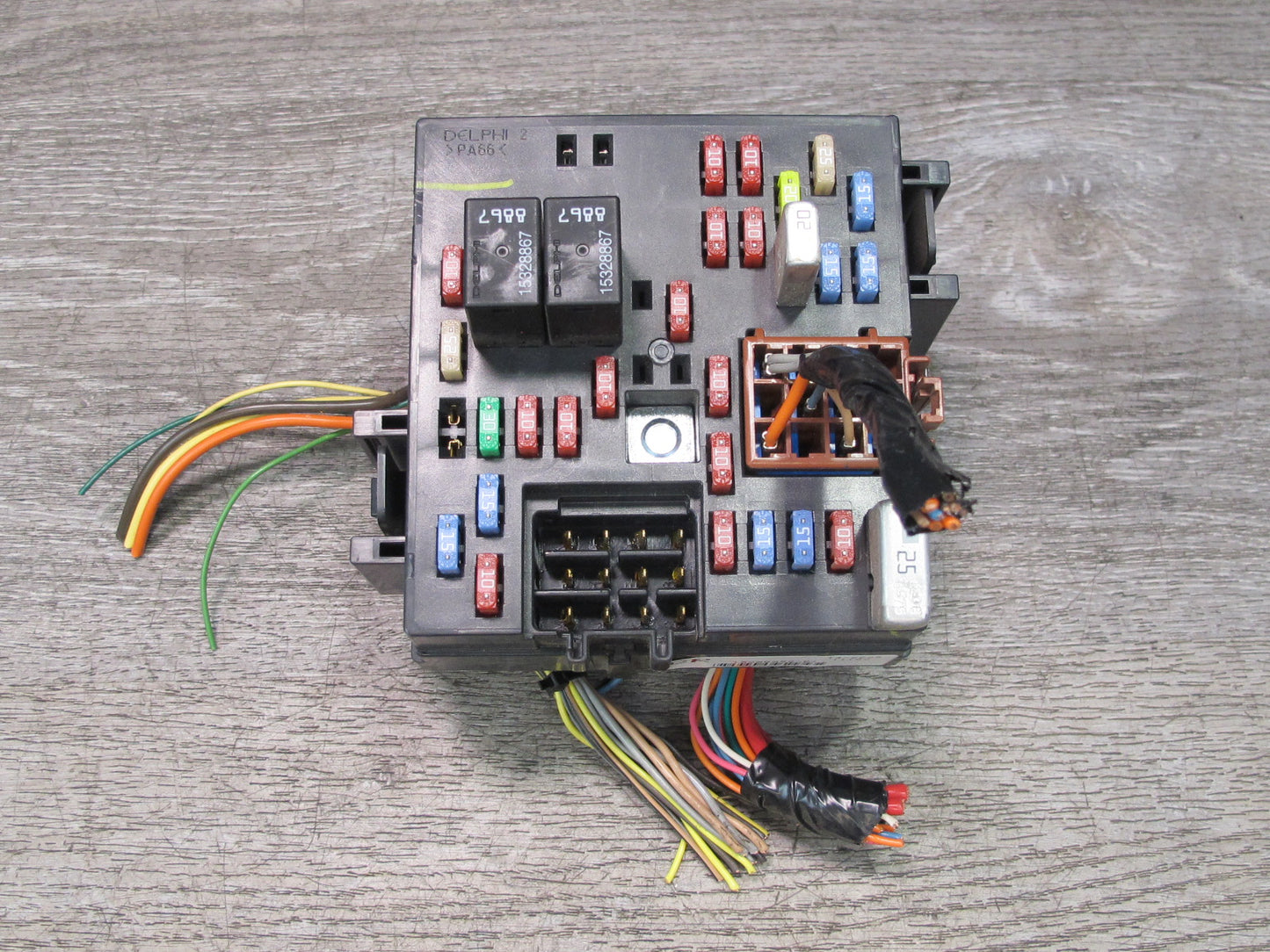 2005-2007 Hummer H2 Dash Cabin Interior Junction Fuse Relay Box 15266952