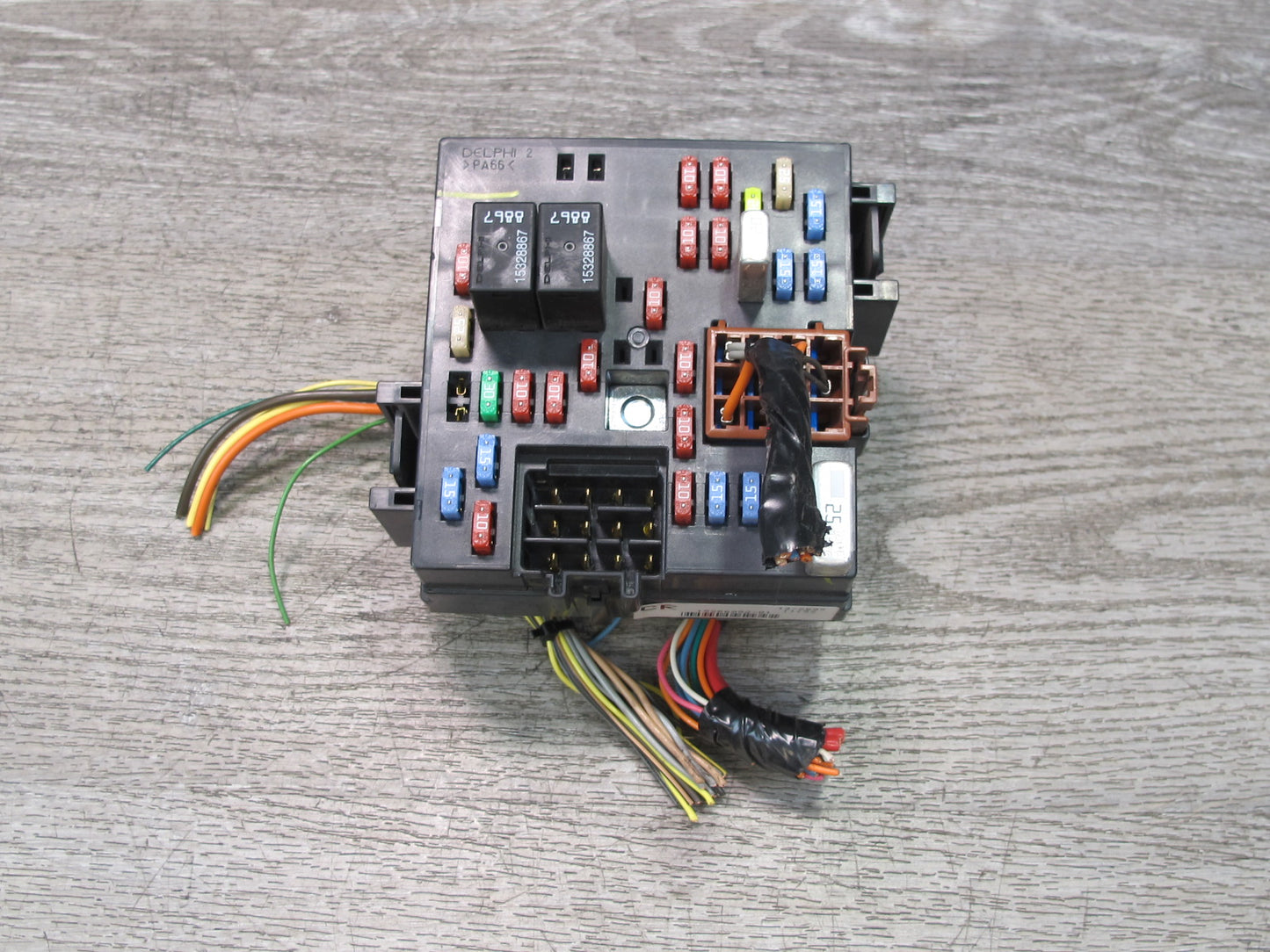 2005-2007 Hummer H2 Dash Cabin Interior Junction Fuse Relay Box 15266952