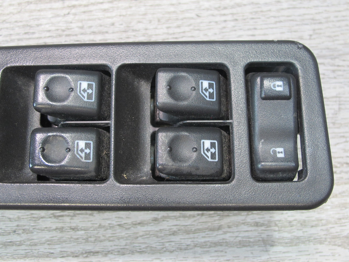 2005-2007 Hummer H2 Front Left Door Master Power Window Mirror Switch w Trim