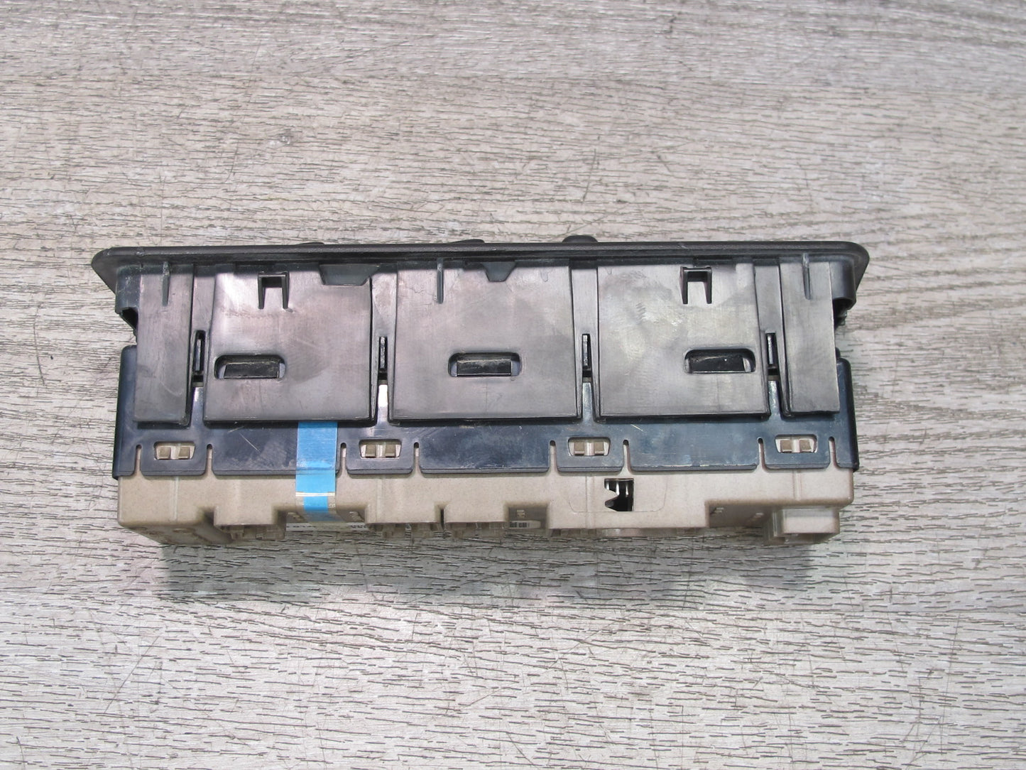 2005-2007 Hummer H2 Front Left Door Master Power Window Mirror Switch w Trim