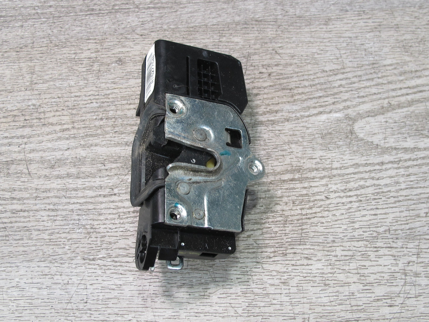 2006-2007 Hummer H2 Front Right Door Lock Latch Actuator 15277648