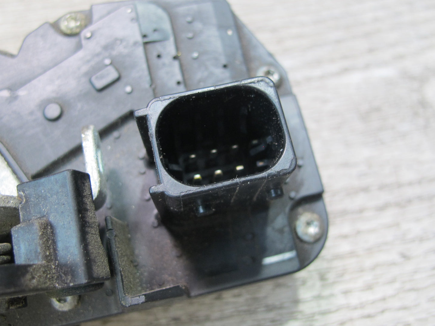 2003-2007 Hummer H2 Rear Right Door Lock Latch Actuator 15254039