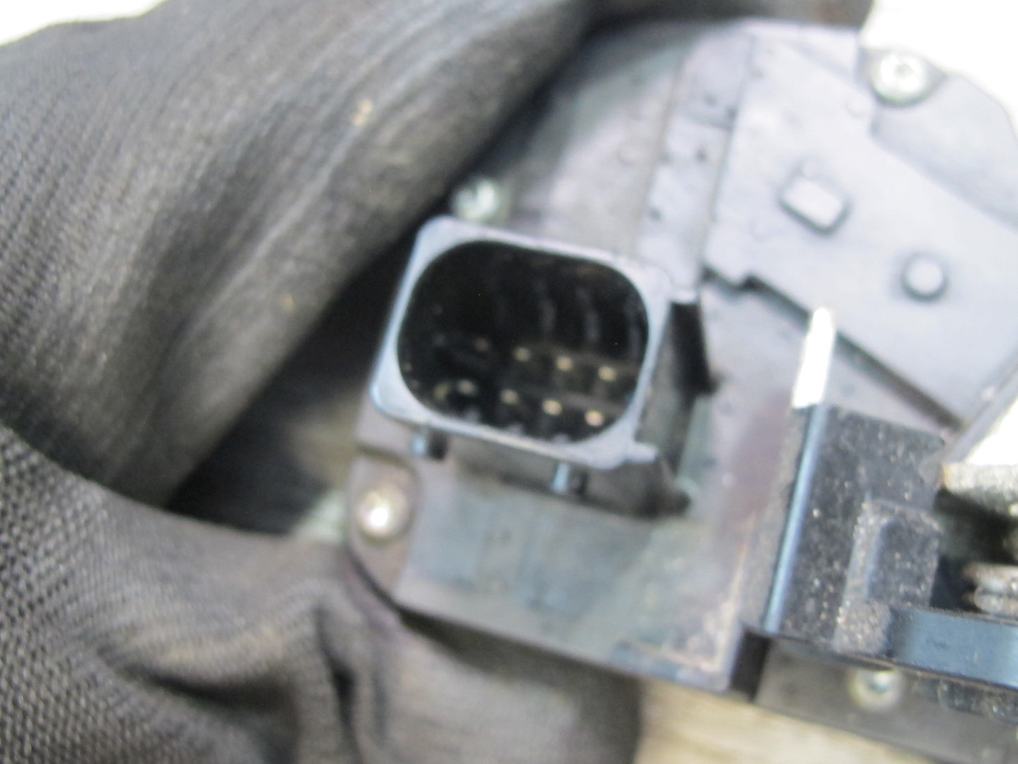 2003-2007 Hummer H2 Rear Left Door Lock Latch Actuator 15254038