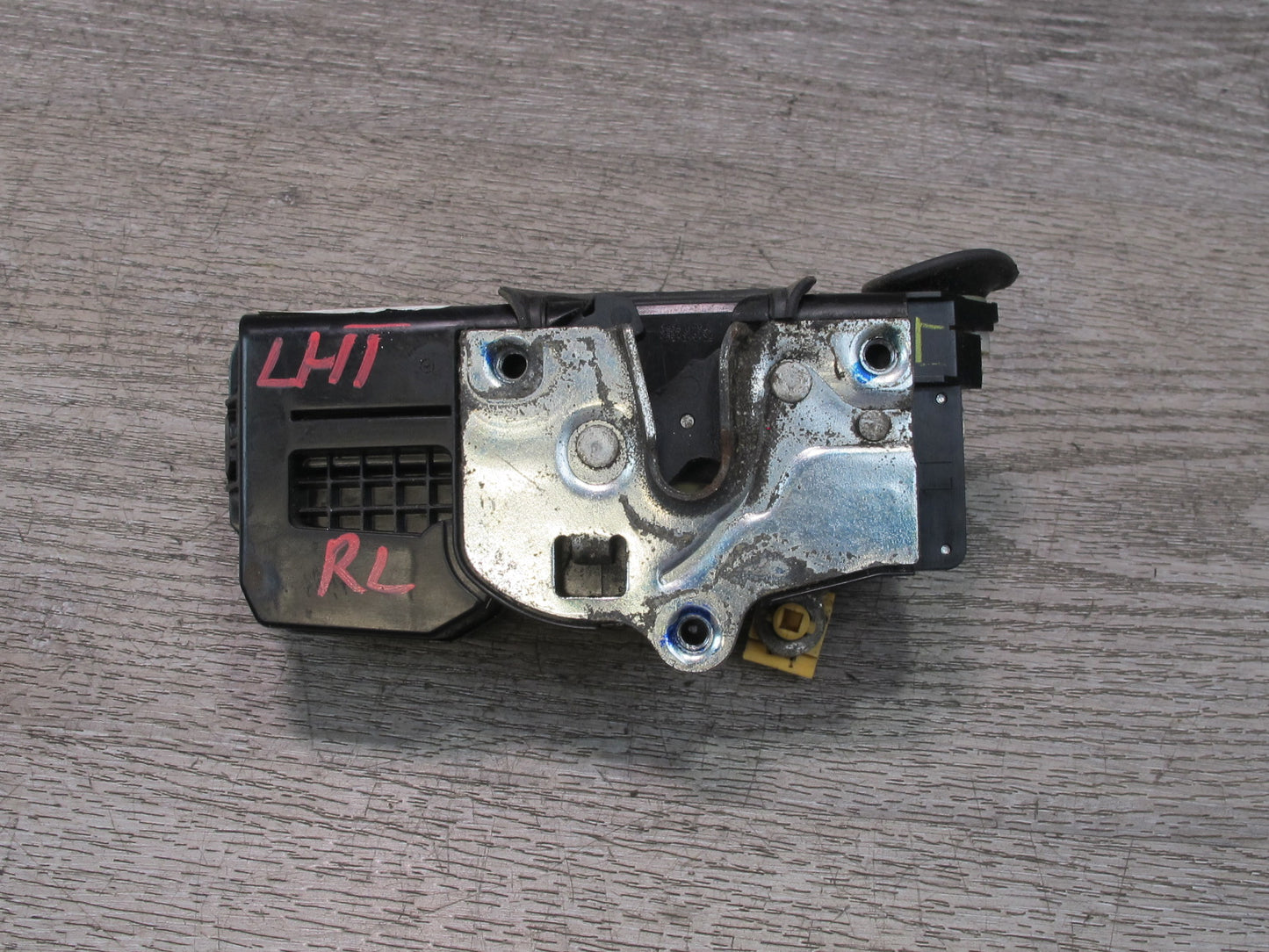 2003-2007 Hummer H2 Rear Left Door Lock Latch Actuator 15254038