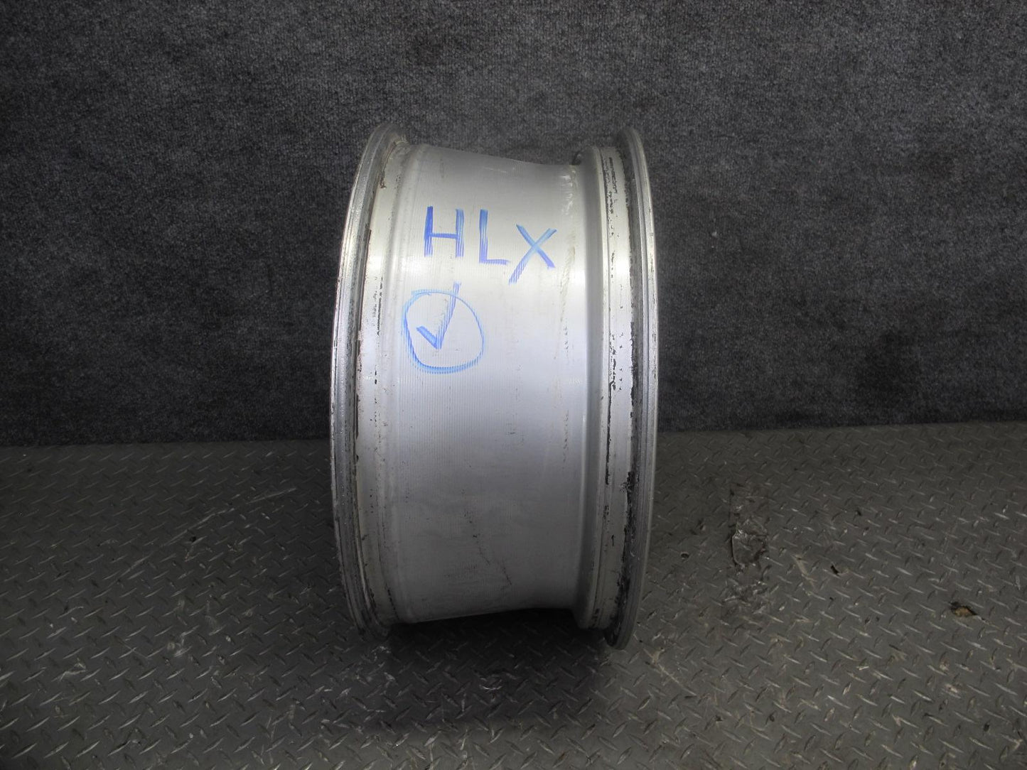 2003-2005 Lexus UZJ100L LX470 Factory 18" R18 Alloy Wheel Rim 18x8J ET60