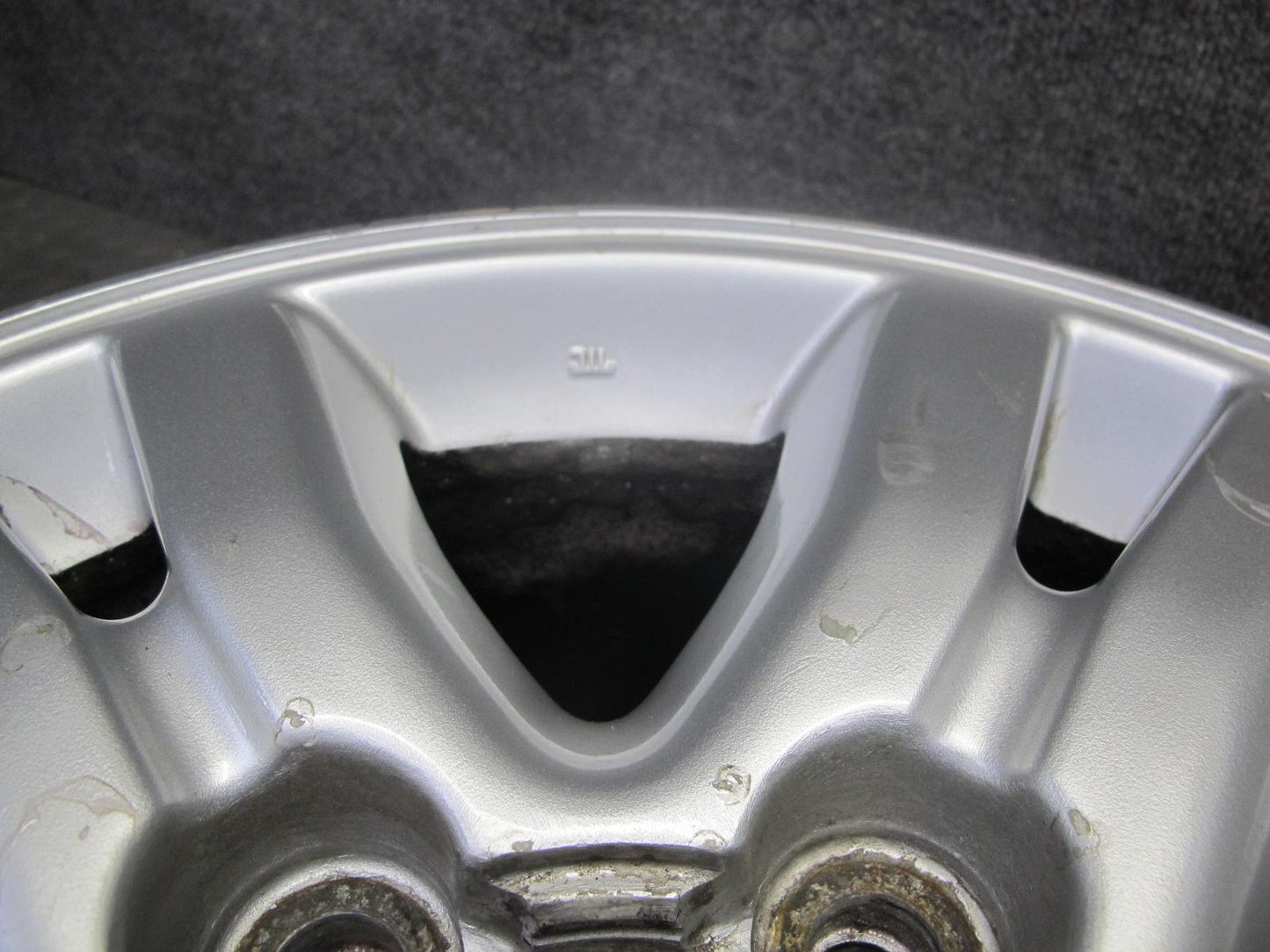 2003-2005 Lexus UZJ100L LX470 Factory 18" R18 Alloy Wheel Rim 18x8J ET60