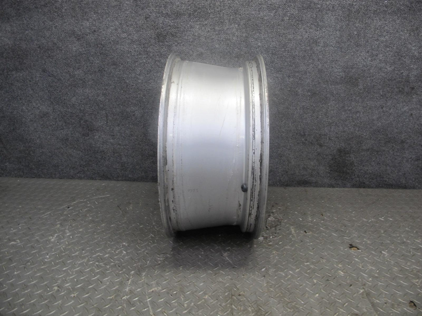 2003-2005 Lexus UZJ100L LX470 Factory 18" R18 Alloy Wheel Rim 18x8J ET60